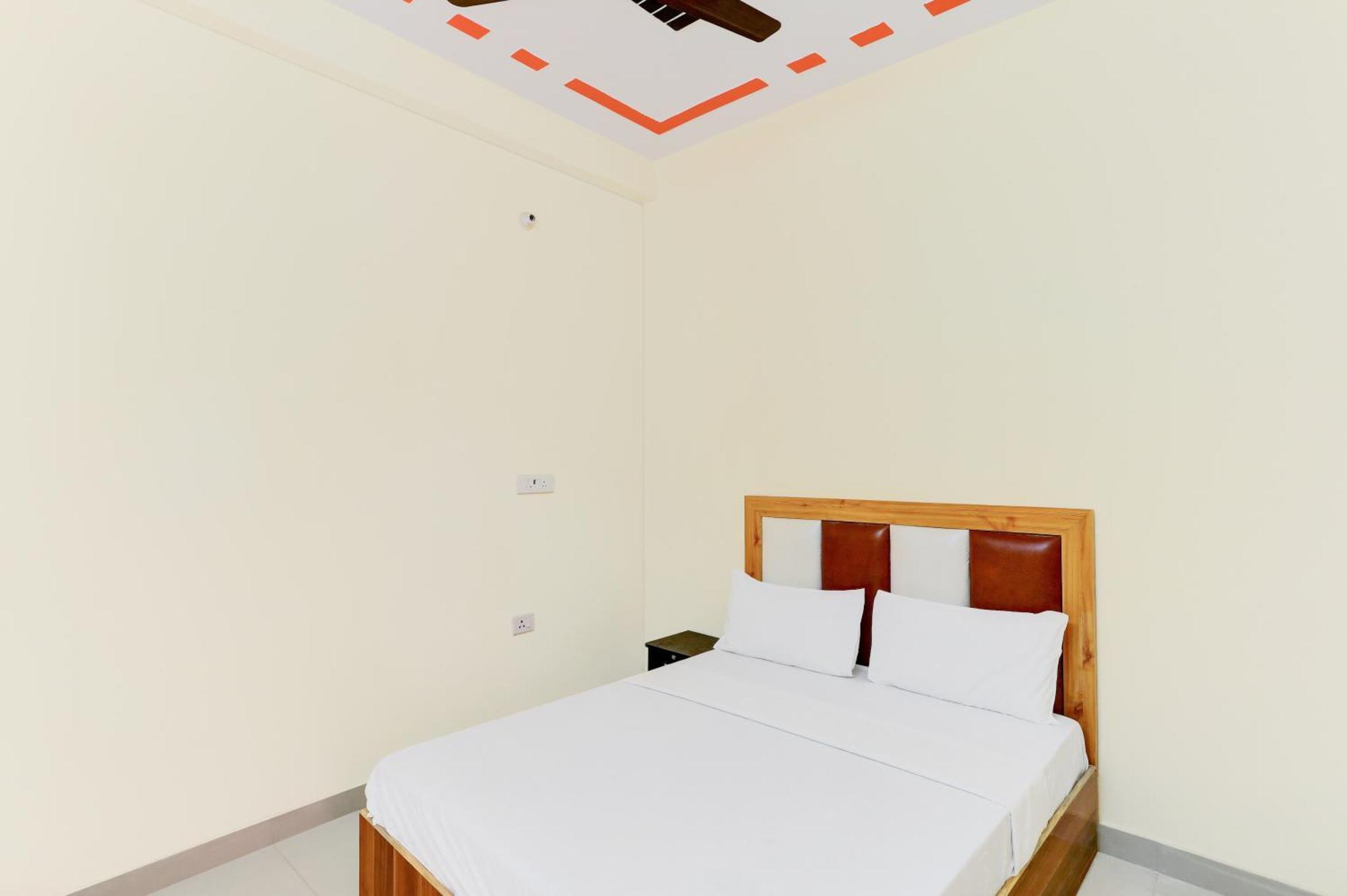 Hotel O Blu Moon Ghaziabad Exterior photo